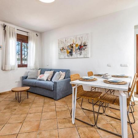 Gorgeous Home In Marbella With Kitchen Esterno foto
