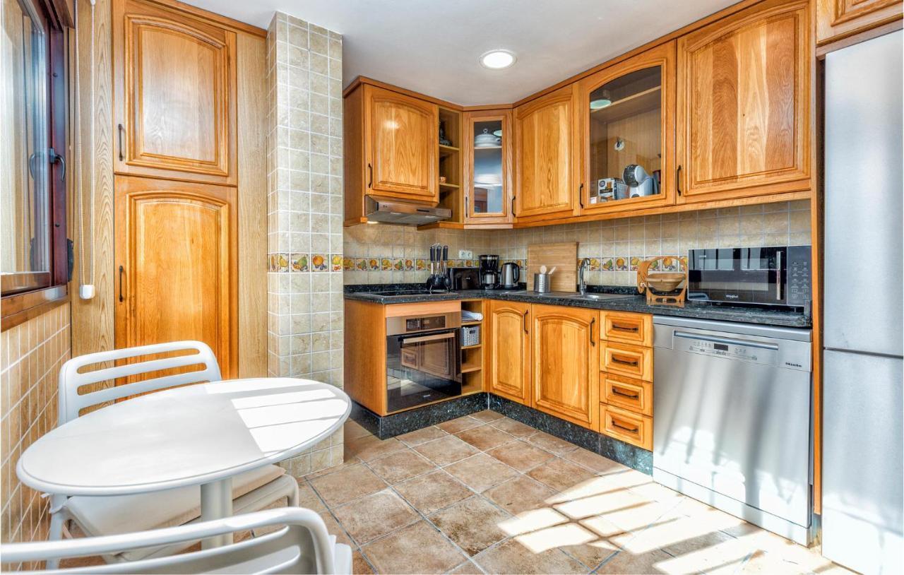 Gorgeous Home In Marbella With Kitchen Esterno foto